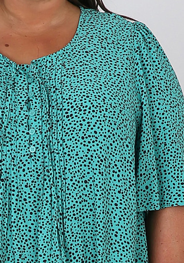 Plus Size Summer Green Pintuck Top