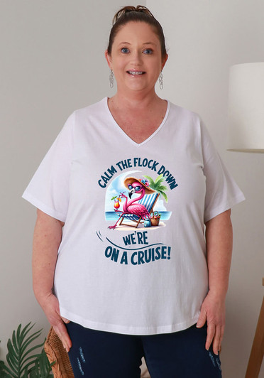 Plus Size Quirky Cruise Print V Neck Curved Hem Tee In White