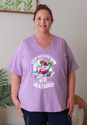 Plus Size Fun Cruise Print V Neck Curved Hem Tee In Lilac