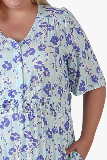 Plus Size Shirred Waist Dress In Periwinkle Flower