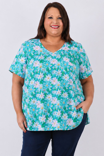 Stretch Top In Sweet Daisies 