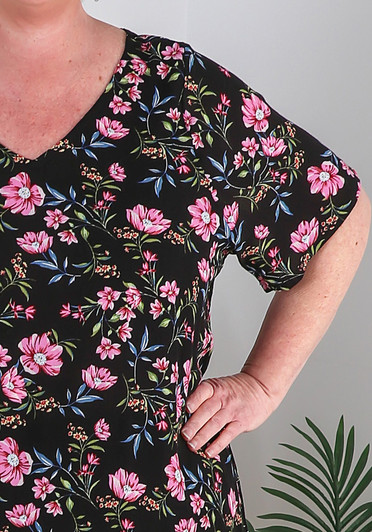 Plus Size Casual Summer Pink Flowers Top