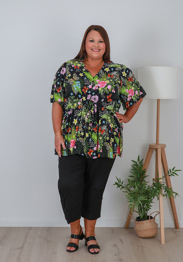 plus  size Cotton Cargo Pant In Black