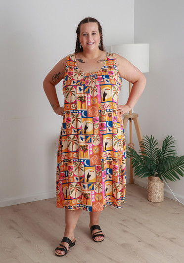 Plus Size Sleeveless Dress In Tropical 
