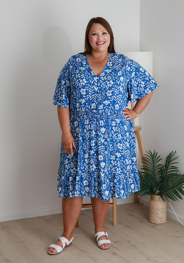 Plus Size Shirred Waist Dress In Blue And White 