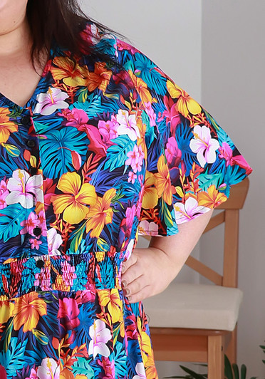Plus Size Shirred Waist Dress In Tropical Inspiration