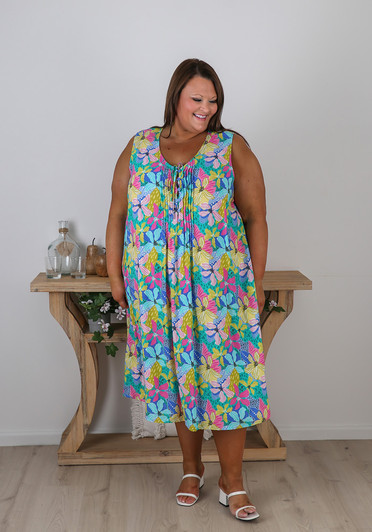 Plus Size Curvaceous Pintuck Floral Dress