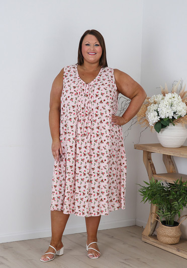 Plus Size Sleeveless Dress In Pink Rosebuds