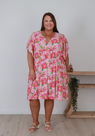 Plus Size Split Sleeve Dress In Pink Floral 