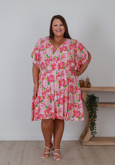 Plus Size Midi Sleeve Dress In Pink Floral 