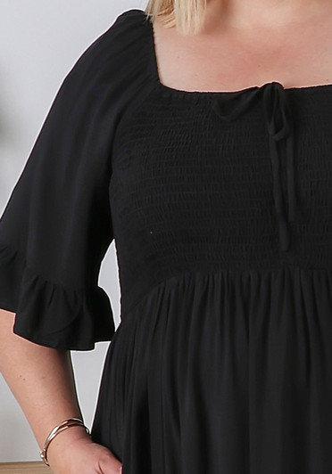 Plus Size Shirred Bust Maxi Dress In Black With Splits