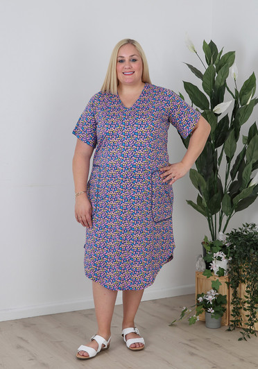 Plus Size Cotton Stretch Dress In Ditzy Print