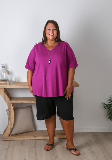 Plus Size Textured Cotton Shorts In Black