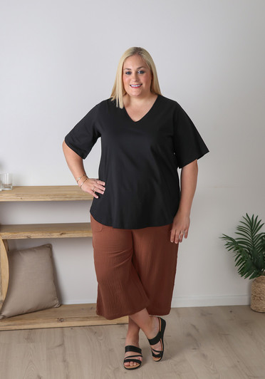 Plus Size Summer Mocha Crop Pants 