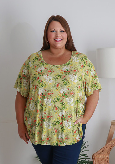 Plus Size Stretch Round Neck Top In Green Floral