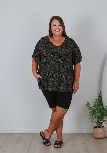 Plus Size Denim Folded Cuff Pull On Shorts in Black