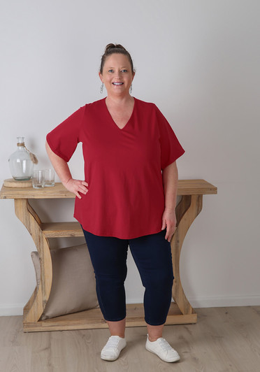 Plus Size V Neck Cotton Tee In Red