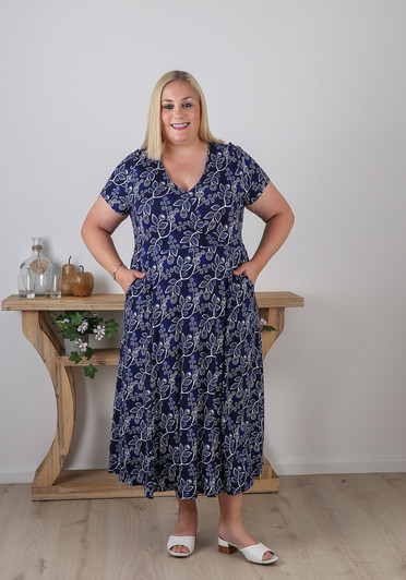 Plus Size Crossover Dress In Blue And White Print