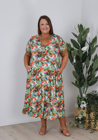 Plus Size Curvaceous Floral Jungle Print