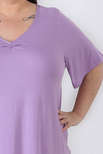 Plus Size Pinched V Neck Top In Lilac