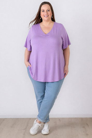 Plus Size Pinched V Neck Top In Lilac