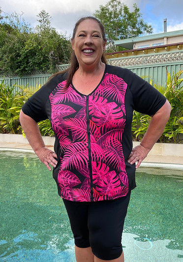 Plus Size Short Sleeve Swim Rashie In Neon Pink Palms