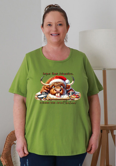 Plus Size Christmas Highland Cow Round Neck Tee In Pistachio Size 20