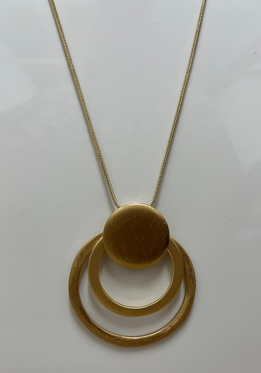 Gold Circle Pendant Necklace 