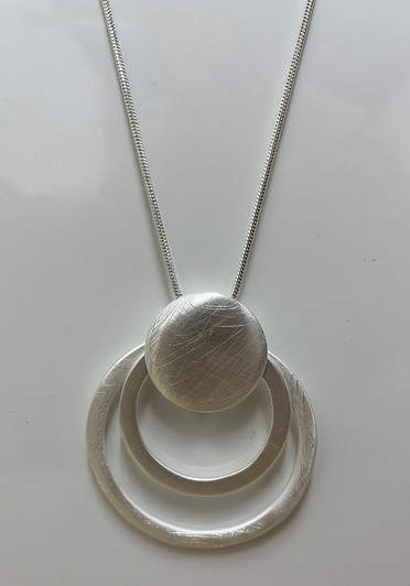 Silver Concentric Circle Pendant Necklace 