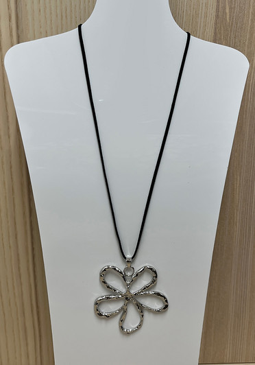 Silver Flower Pendant Necklace