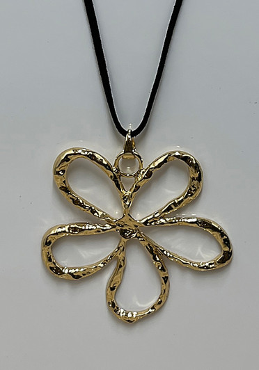 Gold Flower Pendant Necklace