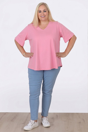 Plus Size Stretch Denim Fitted Jeans in Light Blue by Curvaceous