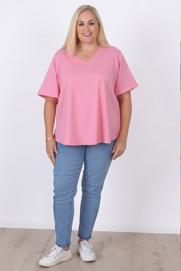 Plus Size Stretch Denim Fitted Jeans in Light Blue by Curvaceous