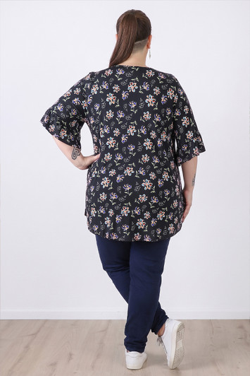 Plus Size Floral Top On Black in Sizes 18 to 32