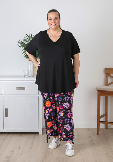Plus Size Purple Paisley Floral Gypsy Pant