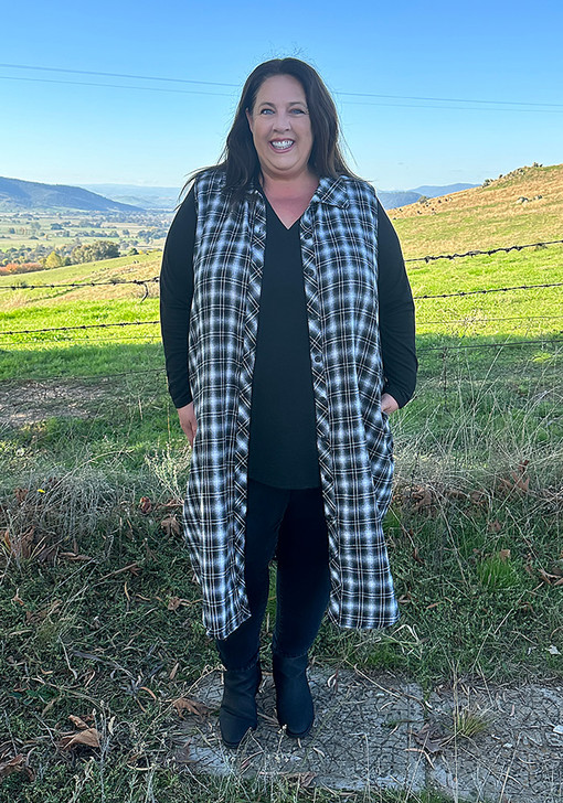 Plus Size Monochrome Plaid Flannel Duster Jacket 