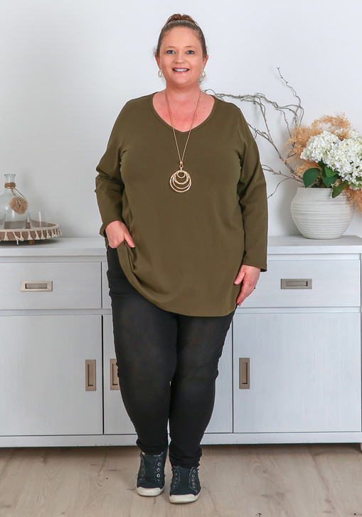 plus size black  wash fitted jeans