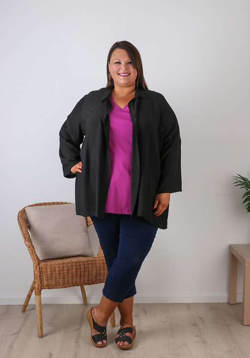 Relaxed Fit Button Up Shirt in Black