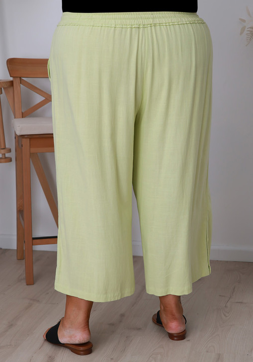Plus Size Green Pear Summer Crop Pant