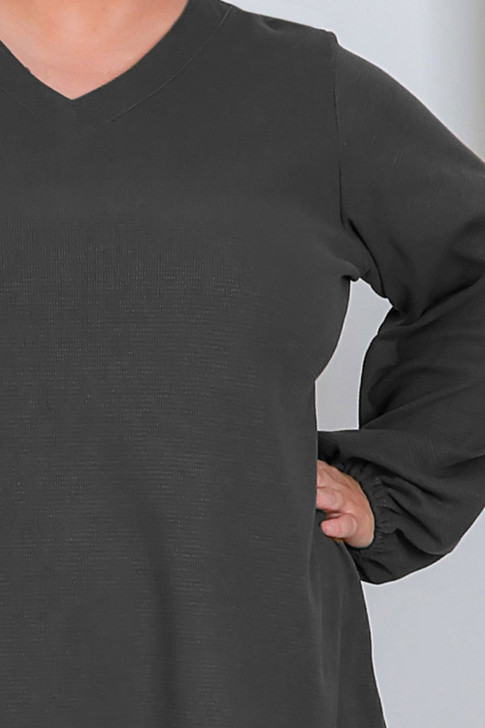 Weekend Ready Long Sleeve Top In Black