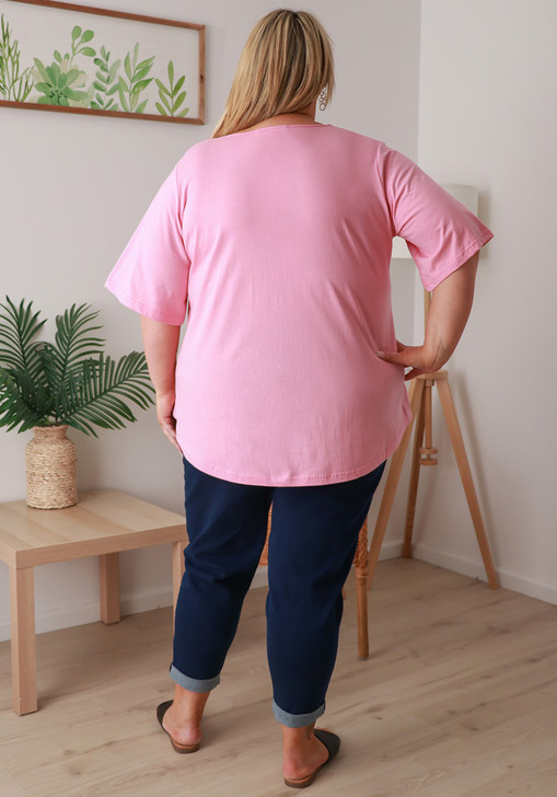 Plus Size Cotton V Neck Curved Hem Tee In Light Pink