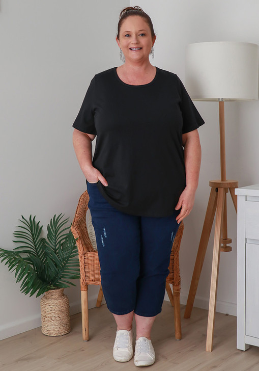Plus Size Cotton Round Neck Everyday Tee In Black