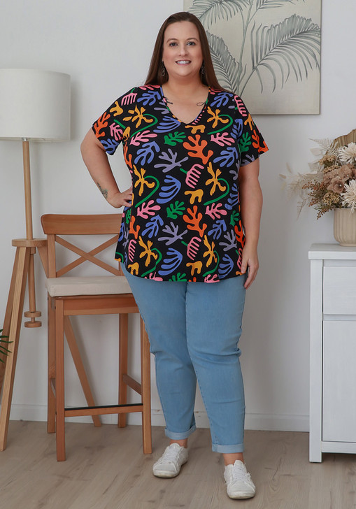 plus size playful print short sleeve top