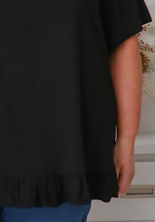 Plus Size Linen Blend Ruffle Hem Top in Black