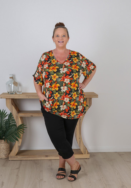 Plus Size Short Sleeve Top in Tropical Lilies
