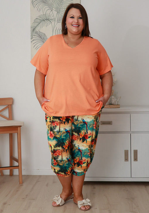Plus Size Bamboo Crop Ruched Pant In Hawaiian Sunset