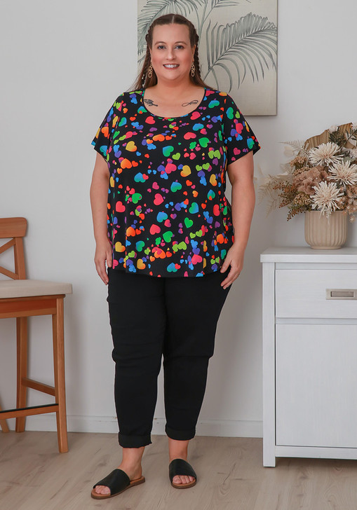 Plus Size Scoop Neck Bamboo Tee in Funky Hearts