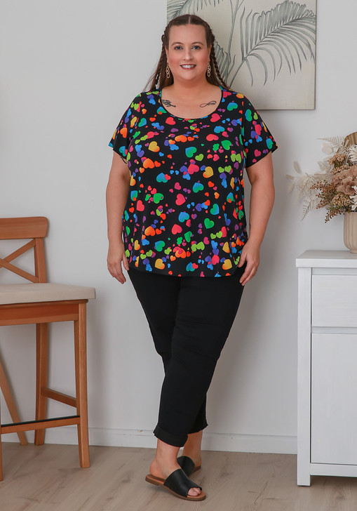 Plus Size Scoop Neck Bamboo Tee in Funky Hearts
