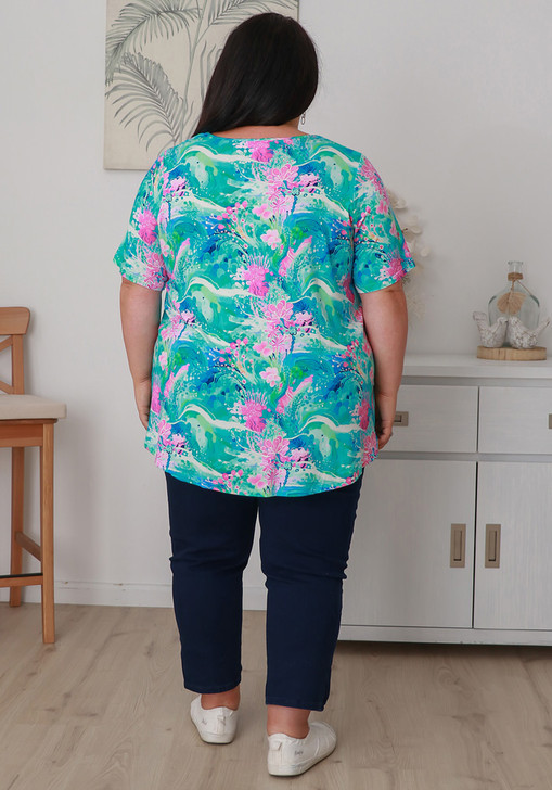 Plus Size Scoop Neck Bamboo Tee In Ocean Bloom