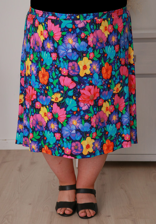 Plus Size Bamboo Short Stretch Skirt In Bold Floral